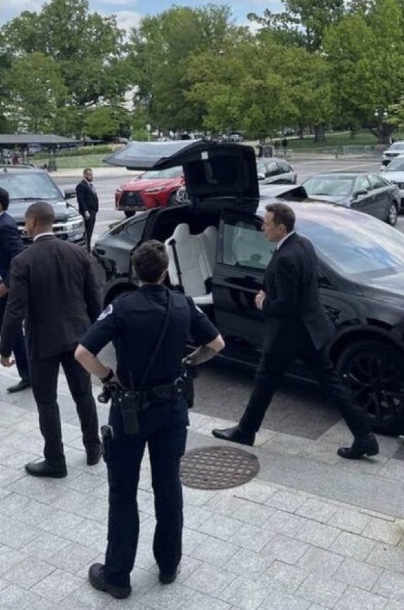 Matt Wallace (@mattwallace888) on Twitter photo Elon Musk, moments ago, walking into the capital building! He is running five multi-billion-dollar companies at once, yet he still takes time to meet with elected officials on both sides in order to make America better. This is what a real patriot looks like! Elon Musk, moments ago, walking into the capital building! He is running five multi-billion-dollar companies at once, yet he still takes time to meet with elected officials on both sides in order to make America better. This is what a real patriot looks like!