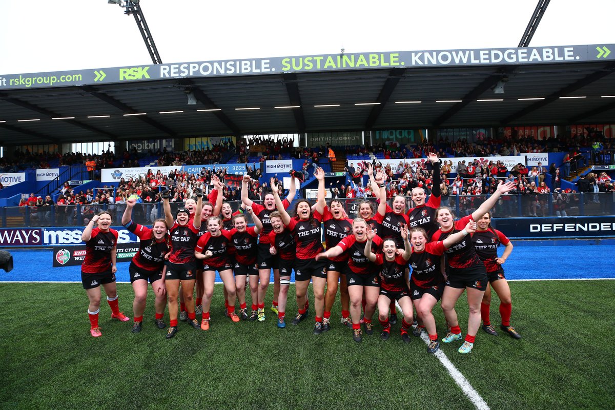 Llongyfarchiadau @cardiffuni @CardiffUniSport @CardiffUni_RFC on winning the @TheWelshVarsity including the men's and women's rugby at @ArmsParkCardiff . A brilliant day! #TeamCardiff