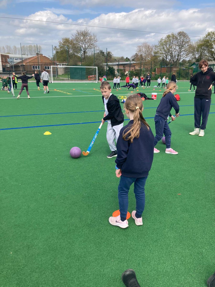 Pulb_school's tweet photo. Multiskills for Year 2 children #exerciseisimportant #developingskills #learningtogether https://t.co/1g7RvnWZpF