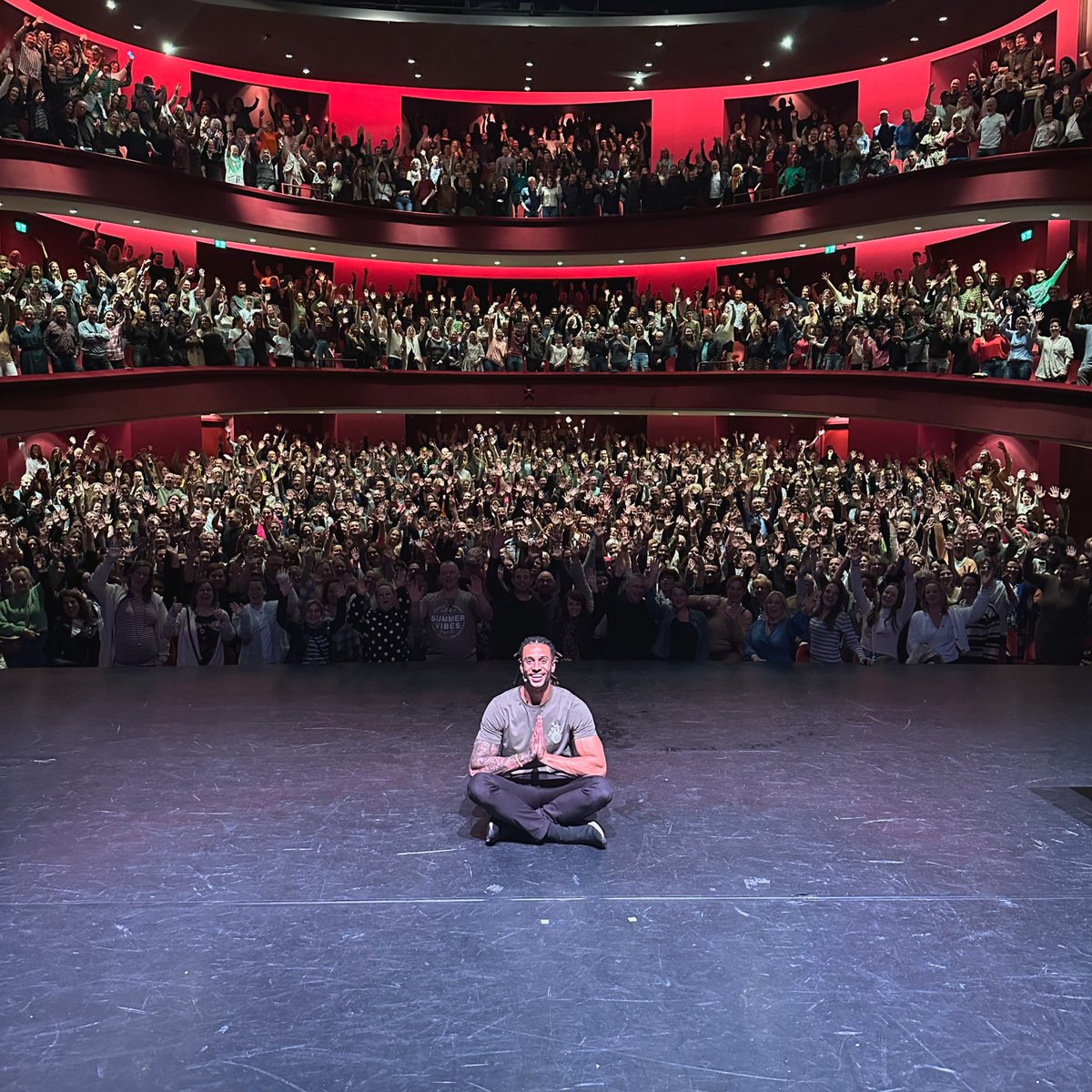 Jay Francis tweet media