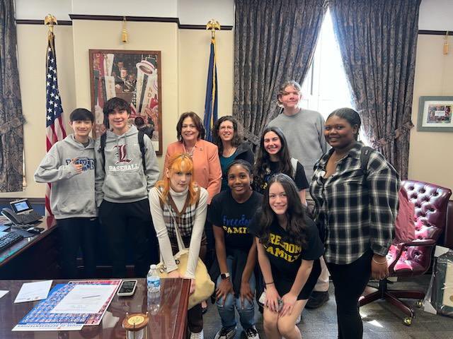basdproudparent's tweet image. .@RepMcNeill, thanks so much for having us in today. Always good to be with a Bethlehem native who knows the schools we’re fighting for. Appreciate all you do! #WeWorkForFunding @BethlehemAreaSD @PASchoolsWork @EdVotersPA