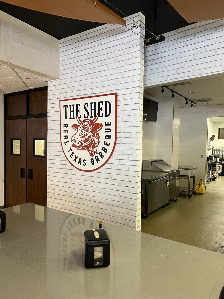 ZackLassiter's tweet photo. God’s chicken has a new competitor on campus and IMO we all win! I’d put these two up against any on campus dining pair options in the country and that’s before we throw the World Famous Bean up against anyone’s school cafeteria. We know how to eat at ACU!! https://t.co/Ztkfcd4RMJ