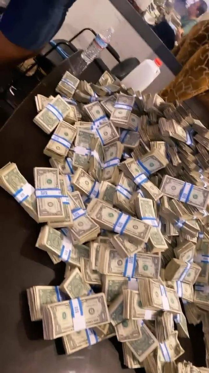 Money Mantra tweet media