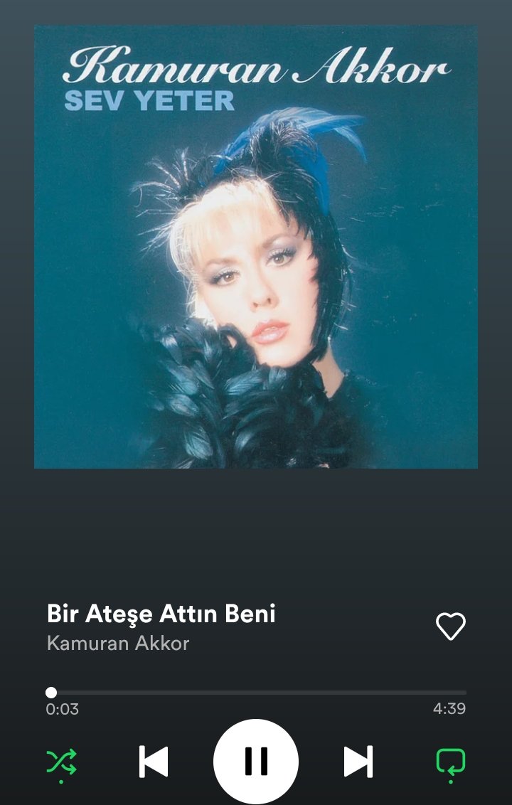 bu şarkı beni 40 yerimden bıçaklıyor..
