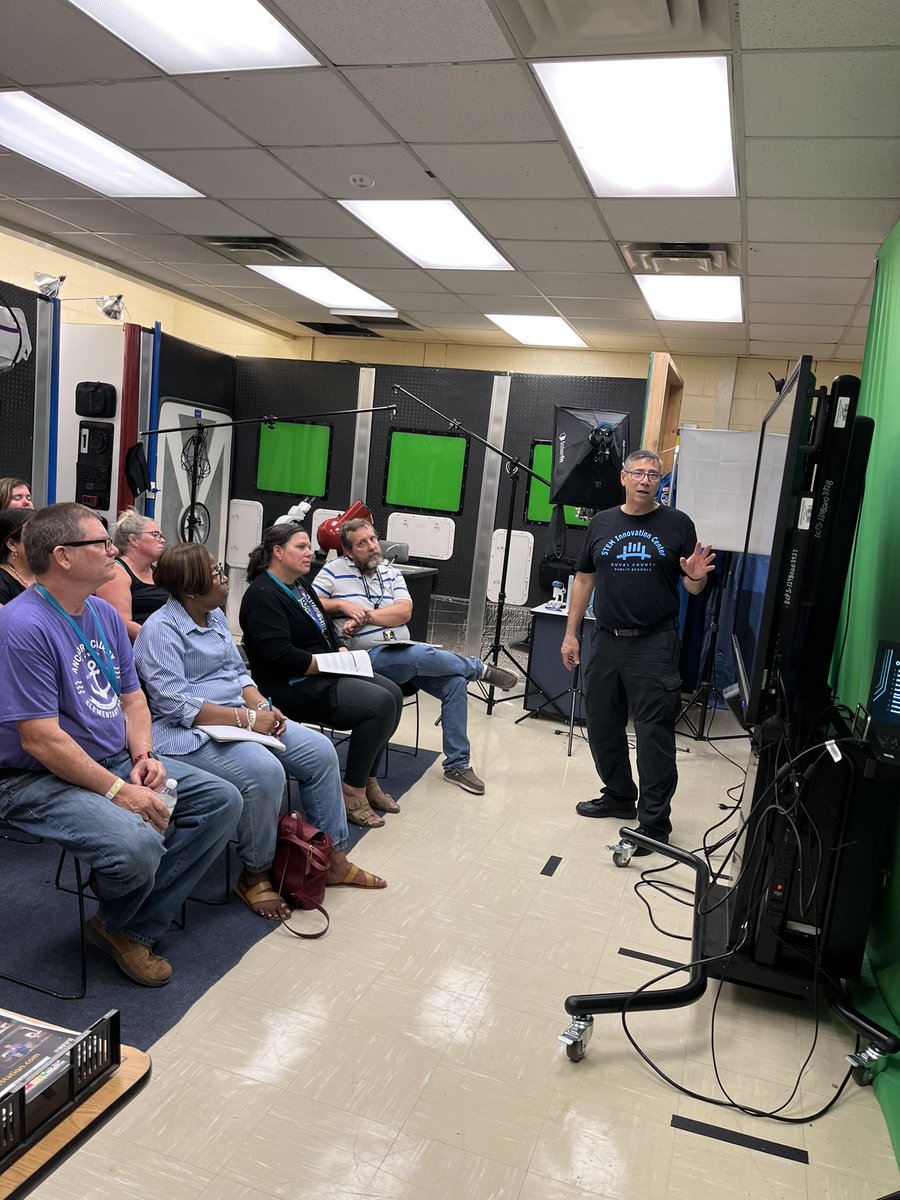 ScienceDcps's tweet image. Our teacher and administrators had an exciting time working with and learning about the STEM technology and materials they are getting at 13 of our military-connected schools, thanks to the MCASP grant from @dodeagrants ! @DuvalSchools @NEFLSTEM2