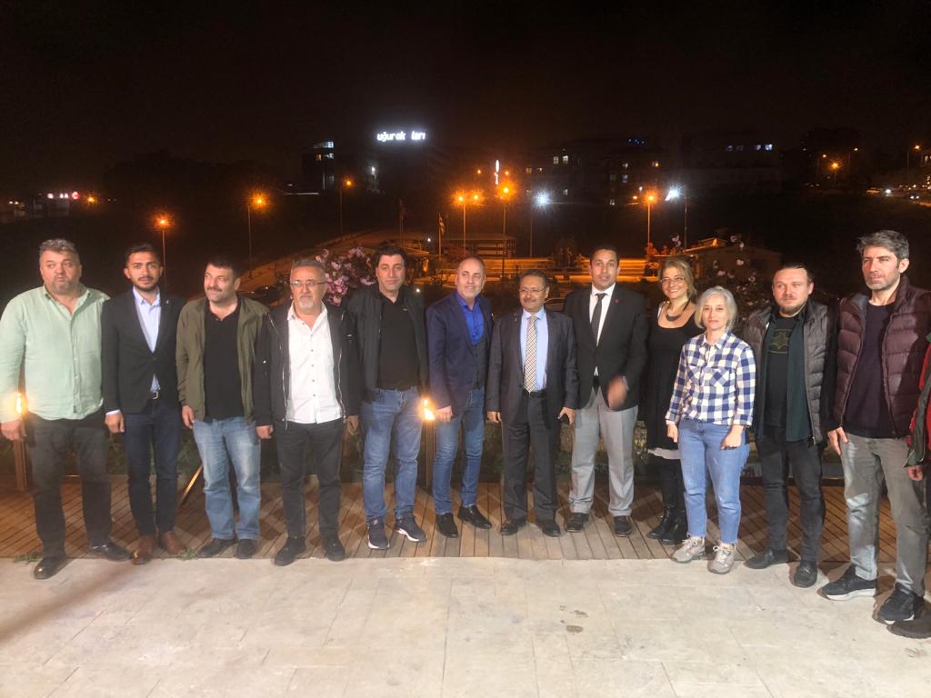 AhmetSavull's tweet photo. Bugün, Genel Başkan Yardımcımız ve 3. Bölge 2. Sıra Milletvekili Adayımız Av. Bayram SAKARTEPE Başkanımız ve diğer milletvekili adaylarımızla beraber Beylikdüzü Trabzonlular Derneği, Gürpınar Spor Klübü, Kader Mahkumları Derneği, BEYKARDER ve Beykomder ziyaretlerinde bulunduk. https://t.co/5CGWqTdiMZ
