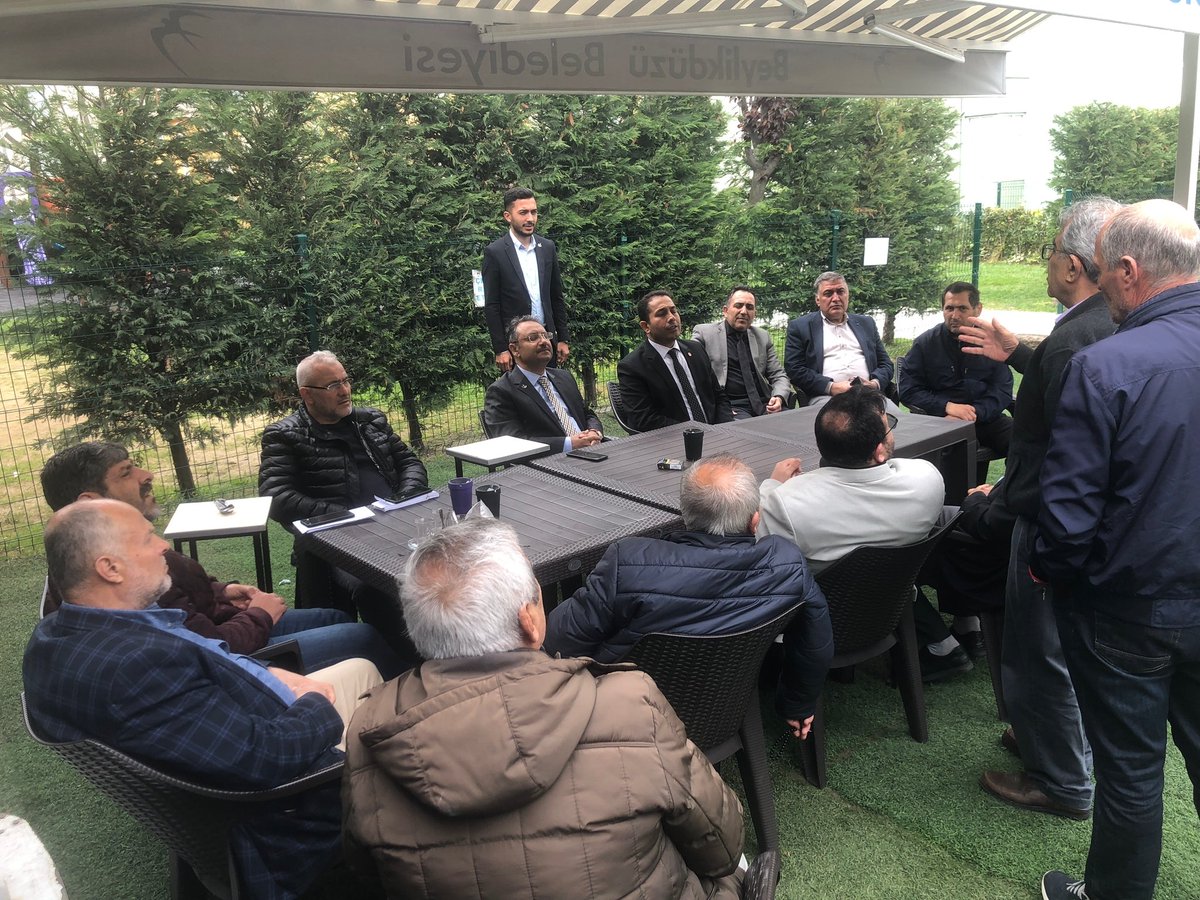 AhmetSavull's tweet photo. Bugün, Genel Başkan Yardımcımız ve 3. Bölge 2. Sıra Milletvekili Adayımız Av. Bayram SAKARTEPE Başkanımız ve diğer milletvekili adaylarımızla beraber Beylikdüzü Trabzonlular Derneği, Gürpınar Spor Klübü, Kader Mahkumları Derneği, BEYKARDER ve Beykomder ziyaretlerinde bulunduk. https://t.co/5CGWqTdiMZ