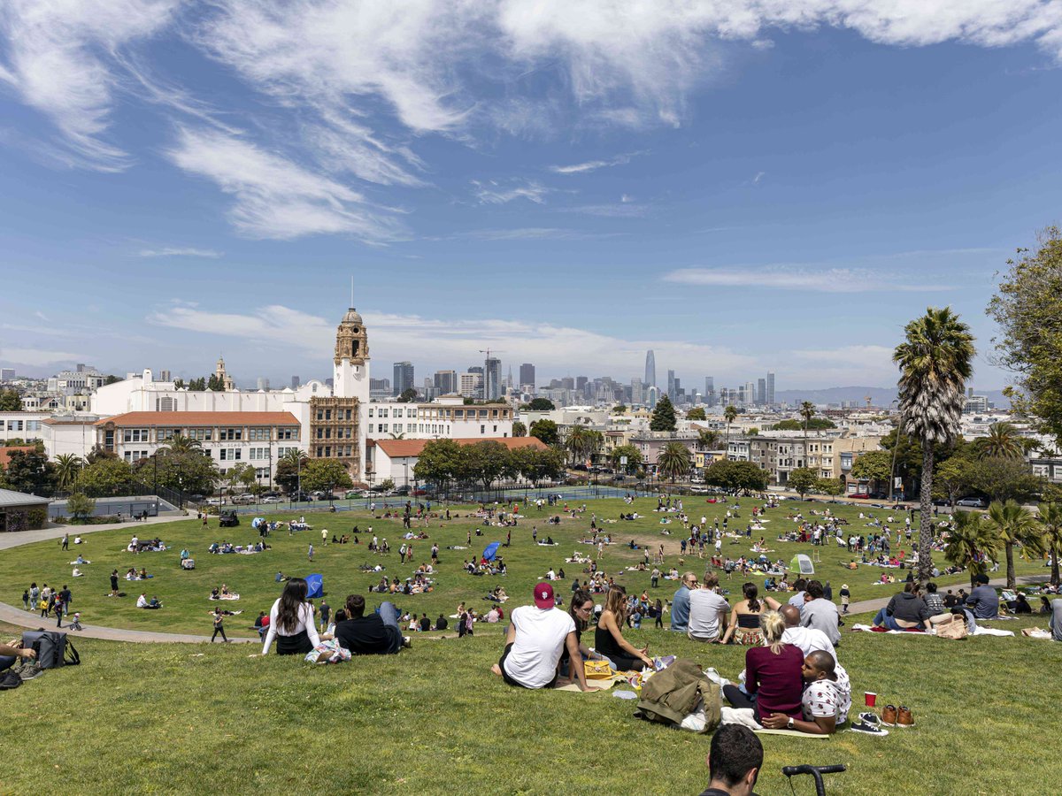 seamlessbayarea's tweet photo. 📨📨 It's crunch time for CA's state budget &amp; we're writing letters urging state leaders to fund transit!

Join us, Sen. @Scott_Wiener, @JaniceForBART, &amp; fellow transit advocates this Sunday Apr 30 at Dolores Park in SF for a picnic &amp; letter writing party! https://t.co/VaJ7VFEFHE https://t.co/tCzk3pFGYW