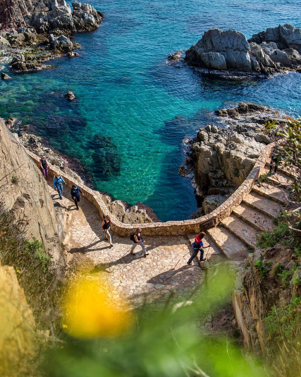 visitcatalonia's tweet photo. Catalonia has everything you love 🥰

Unique cultural and natural experiences in the great outdoors. 🌿✨
When are you coming?🙌

#InLOVEwithCatalonia ❤️ https://t.co/XXzNkyqsZg
