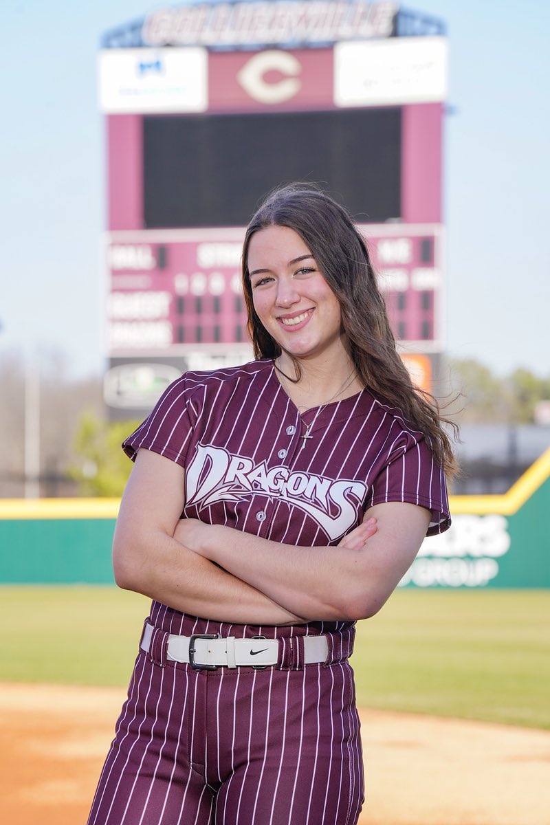 cdragonsoftball's tweet photo. SENIOR WEEK! Today we celebrate Maryn Macri! Maryn is another alum from Riptide 2014🥎 She will be playing at Blue Mountain Christian U next year studying Business. She was a fixture in center field for the Dragons but now back at shortstop with a monster bat! ❤️ you MareBear! https://t.co/kRsjiAULFf