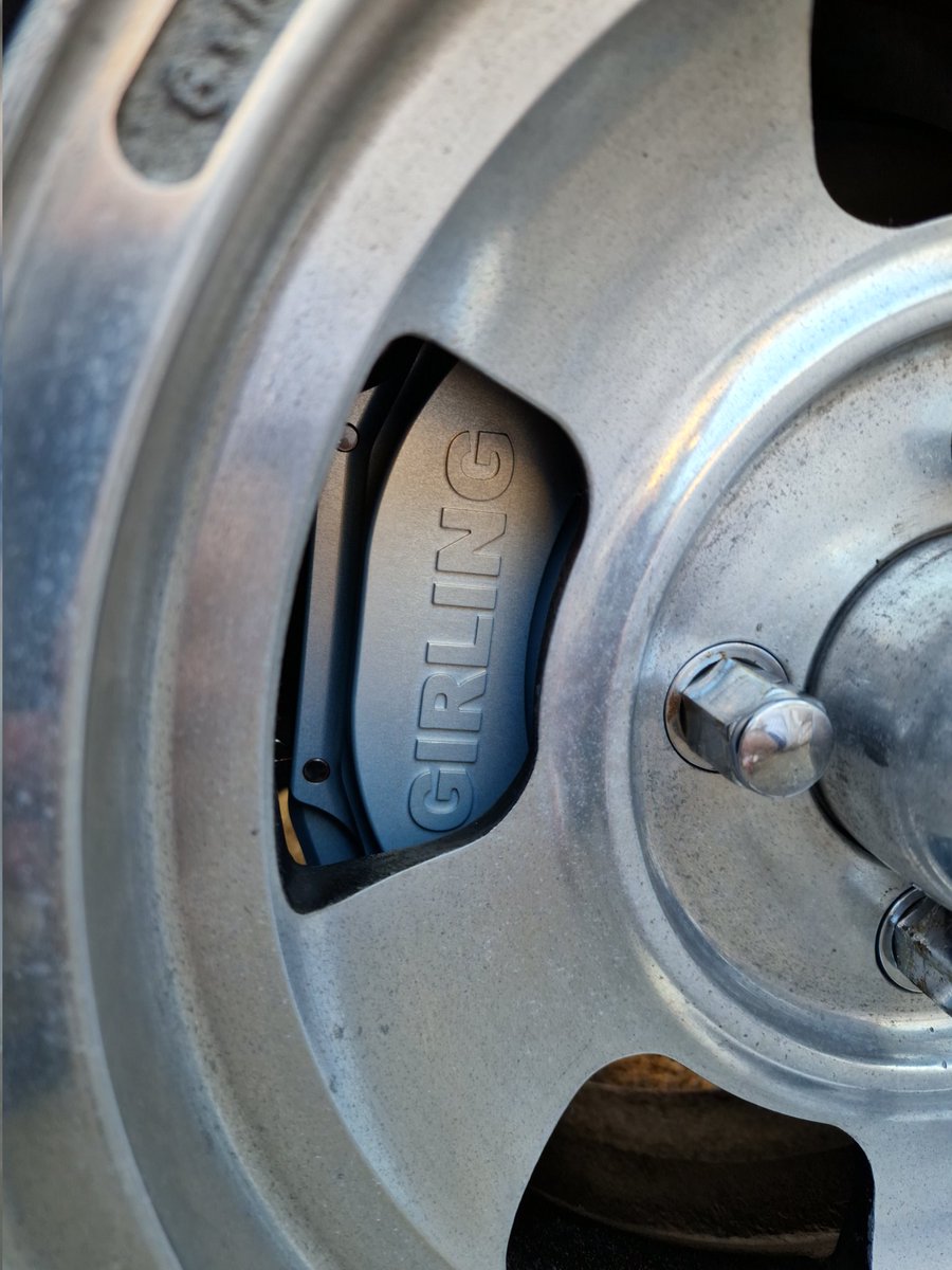 TritonBerry's tweet photo. @GraysonPaceGP59 @JensenOwners @historiclotus Just fitted the Girling branded version of the BCC Knockhill Calipers to my Scimitar. Looking forward to feeling the difference . . . . https://t.co/CuNziVgrMS