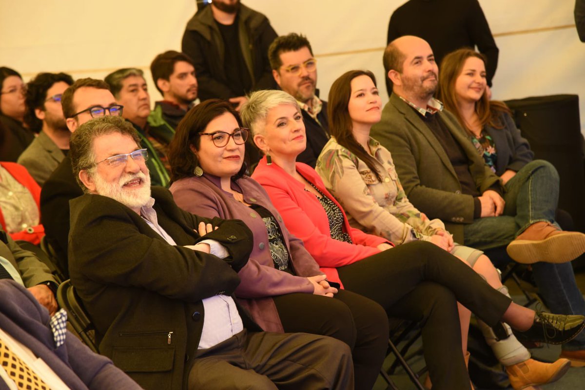 Delegación Presidencial Regional de Los Ríos (@dprlosrios) on Twitter photo Cuenta Pública Los Lagos
Hoy la Delegada <a href="/carlapenarios/">Carla Peña Rios</a> junto al Gobernador <a href="/LuisCuvertinoG/">Luis Cuvertino Gómez</a>, participaron en la Cuenta Pública del alcalde de <a href="/muniLosLagos/">Municipalidad de Los Lagos</a>, Aldo Retamal, destacando la gestión realizada junto al concejo municipal para mejorar la calidad de vida la comuna. Cuenta Pública Los Lagos
Hoy la Delegada <a href="/carlapenarios/">Carla Peña Rios</a> junto al Gobernador <a href="/LuisCuvertinoG/">Luis Cuvertino Gómez</a>, participaron en la Cuenta Pública del alcalde de <a href="/muniLosLagos/">Municipalidad de Los Lagos</a>, Aldo Retamal, destacando la gestión realizada junto al concejo municipal para mejorar la calidad de vida la comuna.