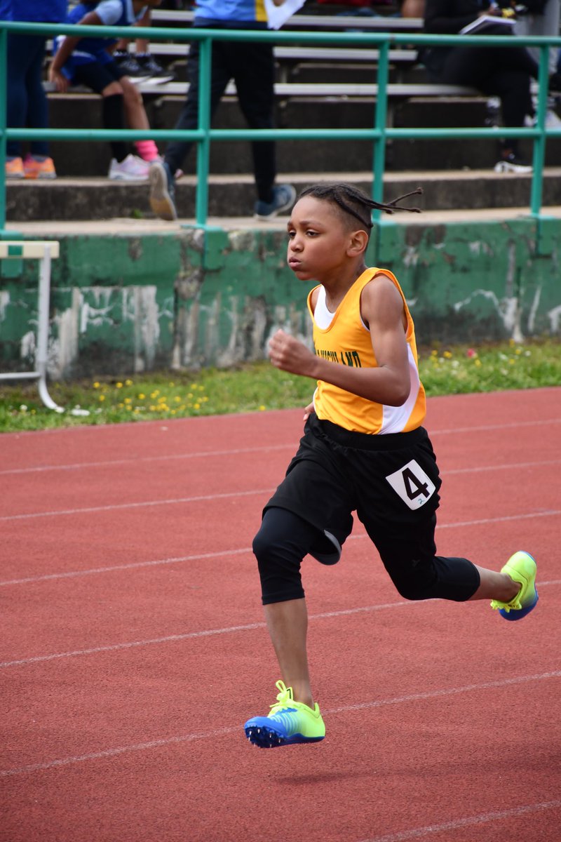 DciaaSports's tweet photo. #AroundTheDCIAA 

Action Photos from the first elementary school track meet of the season

#wearedciaa #dcps #dc #track #dctrack https://t.co/ZV7rapvN1b