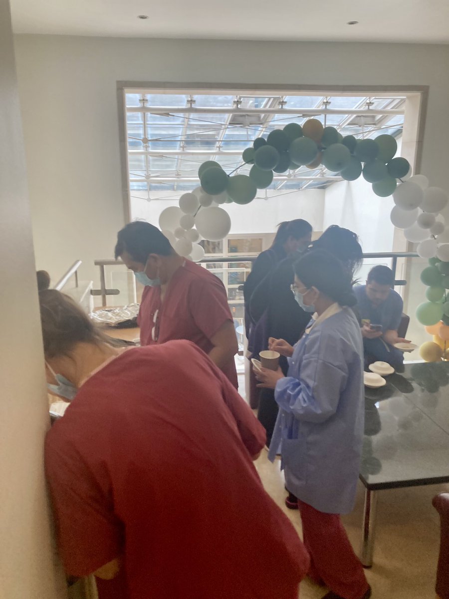 WMS_Wellbeing's tweet photo. Thank you again @UCLHCancerFund for sponsoring today’s Tea at Three initiative and glad to see you @DavidCancerFund and #Tori!
And for UCLH Wellbeing Team for providing the ‘roving massage’ @jane8keep 
#SPWS team for providing the VRelax.
#StressAwarenessMonth @uclh https://t.co/J5LbvUwdGG