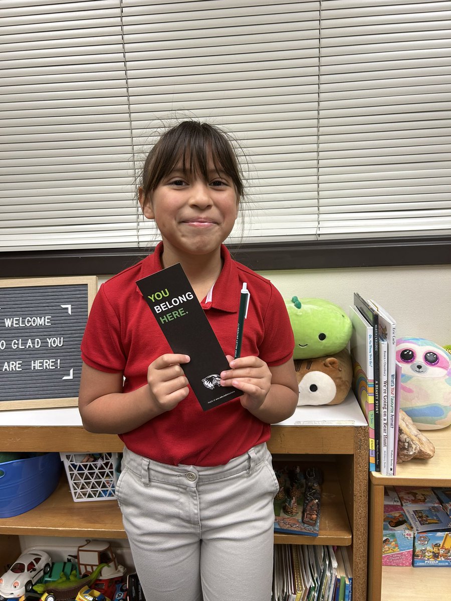 CounselorNguyen's tweet photo. Thanks @UVU for helping us recognize this week’s #AVIDLeaders! So incredibly proud of our @ChancellorComet students who continue to show up everyday with a winning attitude! 💫 https://t.co/ouJI6aP6N2
