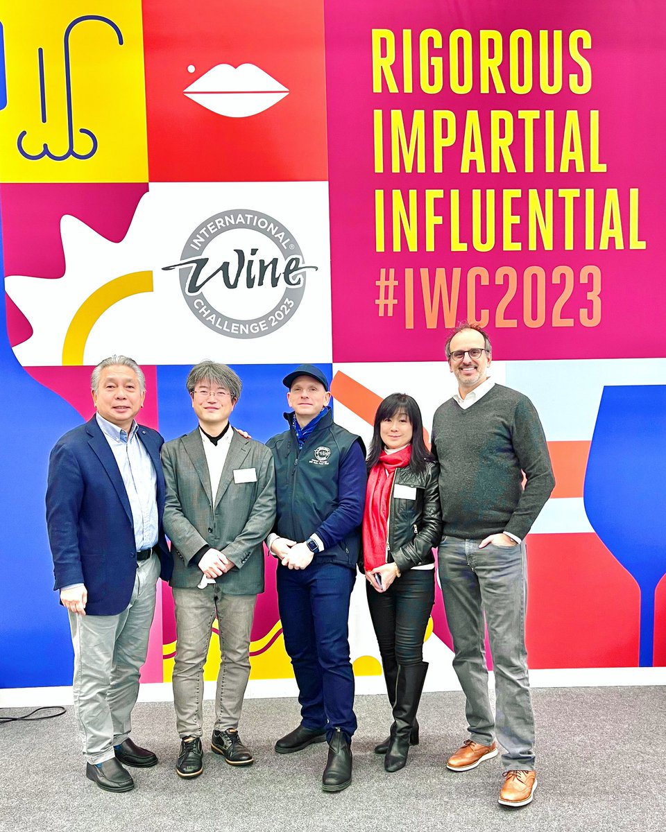 ToshioUeno's tweet photo. International Wine Challenge Sake Judging Day 2 with a new panel! #internationalwinechallenge #iwcsake #sakejudging #sakeeducator https://t.co/gBb0Dje3rK