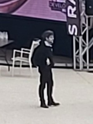 Scruncho_Speak's tweet image. It was brought to my attention that one of the pictures I took at #rebootdevelop has captured this strangeness phenomena.

WHO ARE YOU, IM SCARED.

This is not photoshopped 😭😭