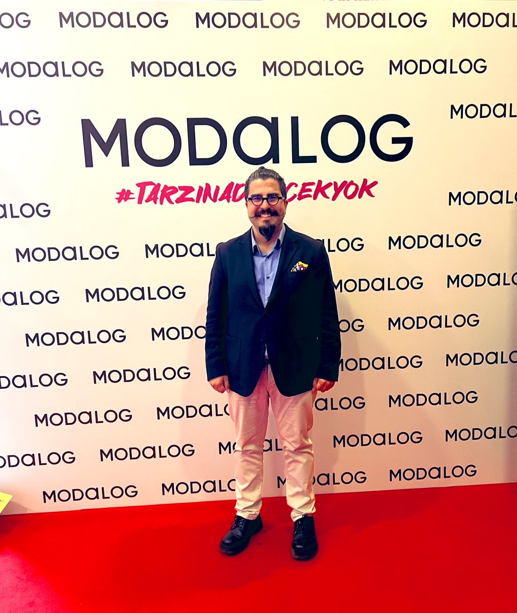 OmurdenSezgin's tweet photo. Yeni bir markanın doğması, hayata geçmesi zordur, ama lansmanı keyiftir, hayal edilendir! İyi ki doğdun @modalogcomtr hoş geldin, sefalar getirdin! @ancrevacom #tarzınadiyecekyok 💛 #empoweryourbrand https://t.co/3y7v6c4bMf