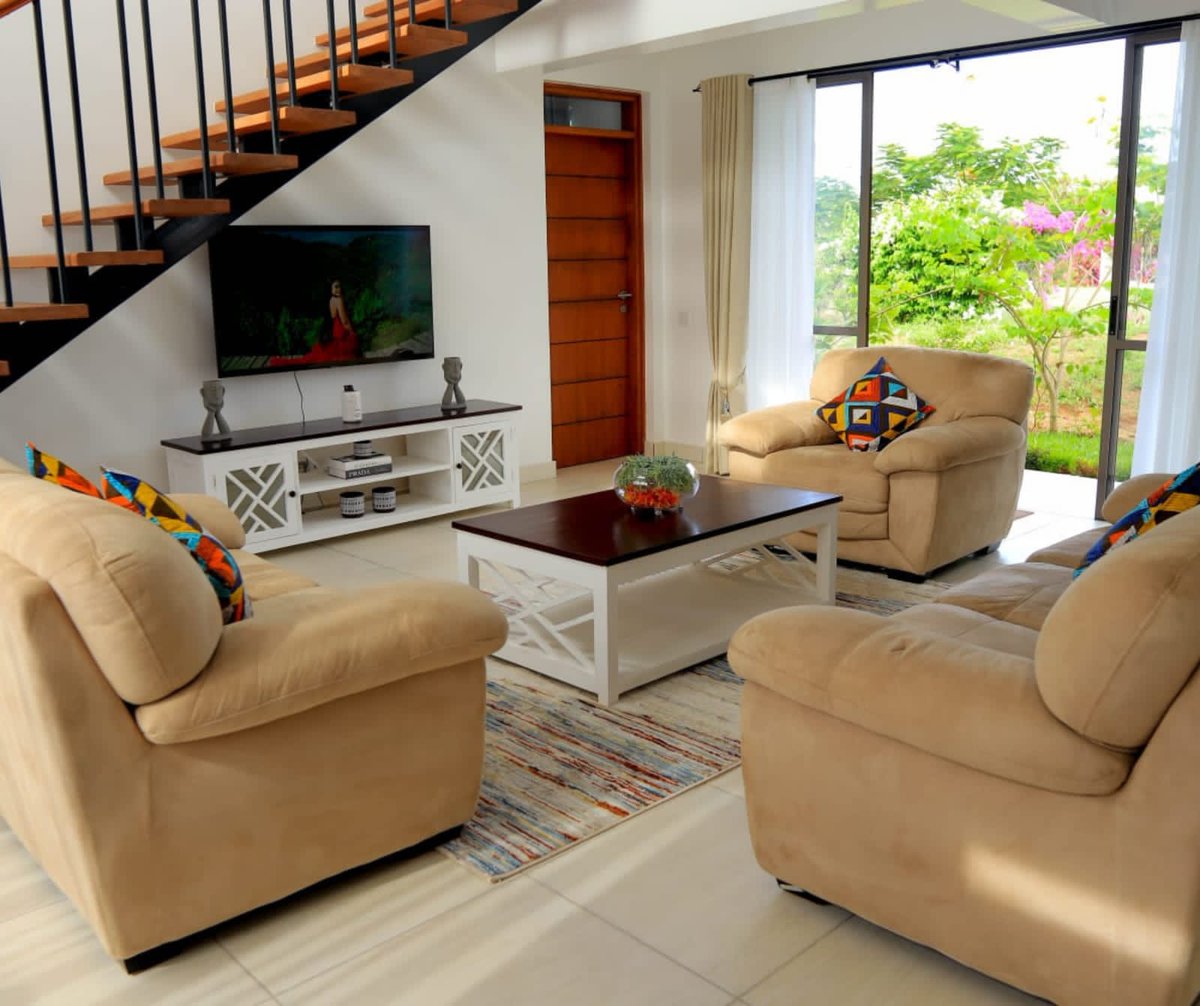 MpowerDirectory's tweet photo. @kalaahomes - Welcome to Kalaa Homes, Our luxurious accommodation features:

✅ 2 &amp; 3 bedroom villa options 
✅ Spacious and elegantly furnished rooms, all with ceiling fans for your comfort
✅ A fully fitted kitchenette to satisfy your culinary desires.

☎️ +254 708 728 878 https://t.co/UgE1l2fduB