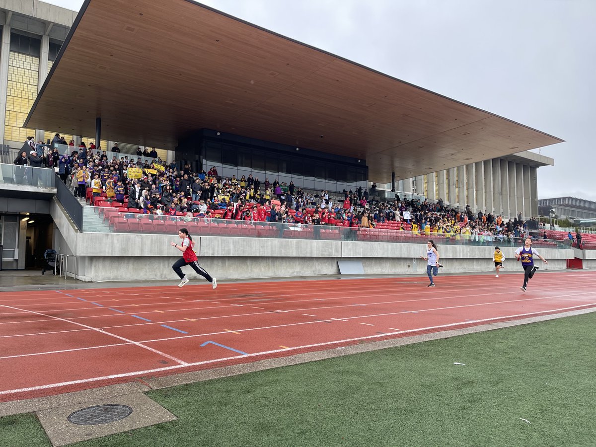 Elementary students from 15 schools are having their track competition for the first time in a university environment. Grade 4-7s from south #Burnaby are running several race types. Meet #2 for north-side schools is up next month. Thanks <a href="/SFU/">Simon Fraser University</a> for hosting our student-athletes!