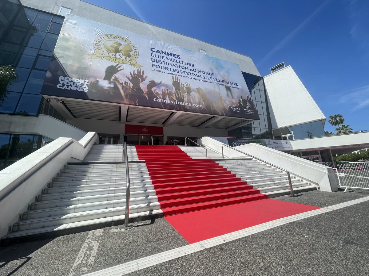 _LizLiv_'s tweet photo. First in person conference of my PhD and for IACM since COVID hit! I might be on my own, but I think I Cannes handle the location! 🇫🇷#CFC2023 https://t.co/DWUxZo8lpA