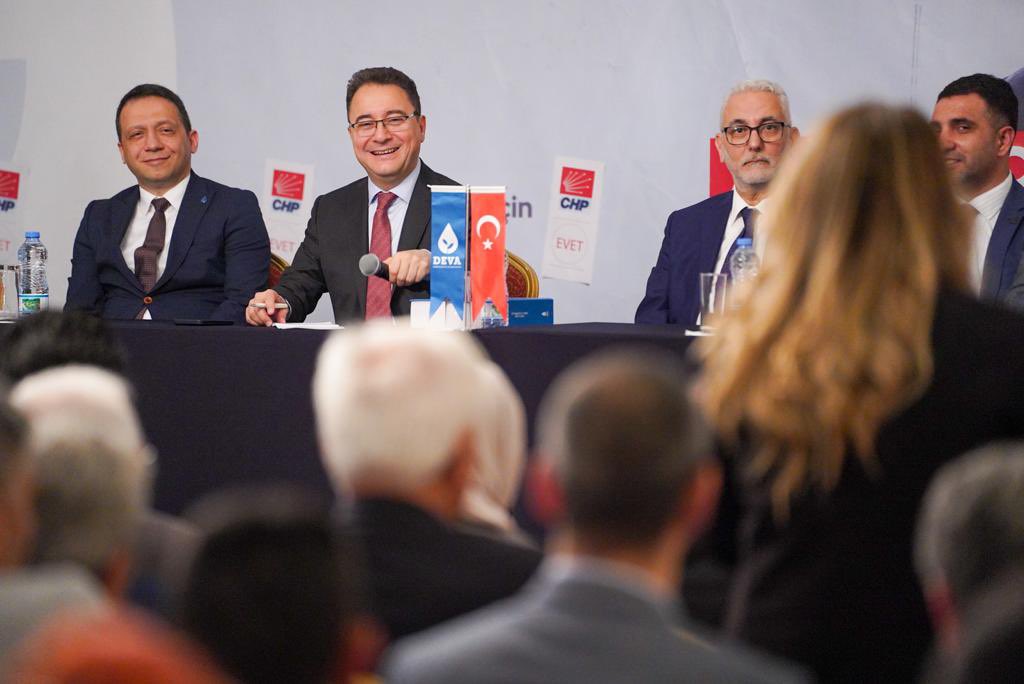 alibabacan's tweet photo. Gebze’de iş dünyası ve sanayicilerle bir araya geldik. Ekonomiyi konuştuk.

Öğleden sonra vatandaşlarımızla birlikte Çayırova İlçe Başkanlığımızın açılışını gerçekleştirdik.

Ülkemize bahar gelsin diye şehir şehir, ilçe ilçe dolaşmaya ve çok çalışmaya devam edeceğiz. https://t.co/mWmzBt0bdj