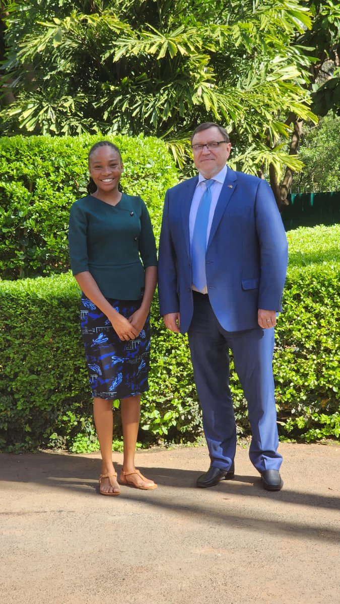 satima_exp's tweet photo. It was an honor to meet with the Ambassador of Ukraine to Kenya, H.E. Andrii Pravednyk courtesy of @toskenya
We begin the journey of the fruitful partnership.

#TOSKSettingThePace #UkraineEmbassy https://t.co/l7OgR2DsX4