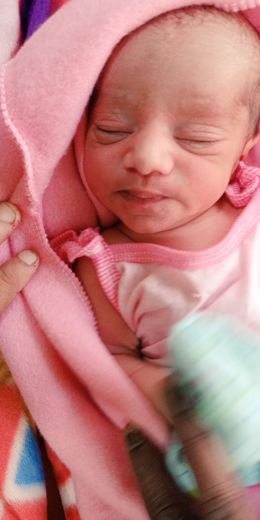 SamadhanBainade's tweet image. माला आज  दुपारी पुत्ररत्न प्राप्त झाल 
 
देवानं दिलेलं सगळ्यात अनमोल गिफ्ट आमच्या  वाट्याला आलं
नवजात बालकाच्या रूपात आमचा जीवनात सुख झालं
छोट्या छोट्या पावलांनी घर भरून जाईल.!
बाळाच्या जन्मामुळे आमच्या आनंदाला उधान येईल.!
@SamadhanBainade #beby