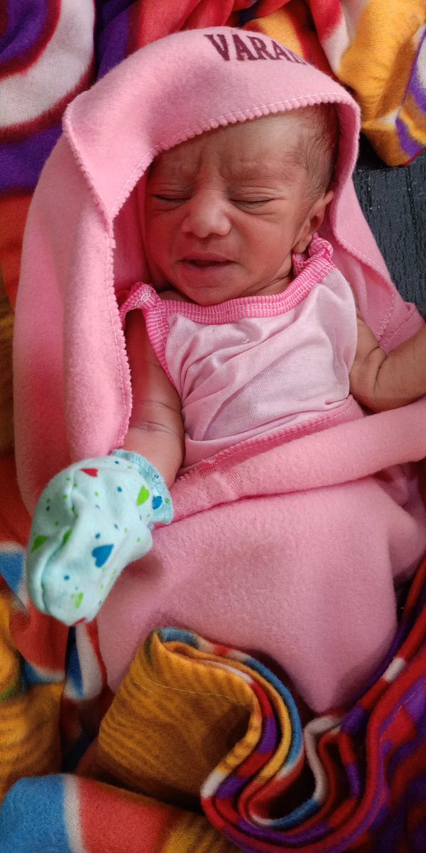 SamadhanBainade's tweet image. माला आज  दुपारी पुत्ररत्न प्राप्त झाल 
 
देवानं दिलेलं सगळ्यात अनमोल गिफ्ट आमच्या  वाट्याला आलं
नवजात बालकाच्या रूपात आमचा जीवनात सुख झालं
छोट्या छोट्या पावलांनी घर भरून जाईल.!
बाळाच्या जन्मामुळे आमच्या आनंदाला उधान येईल.!
@SamadhanBainade #beby