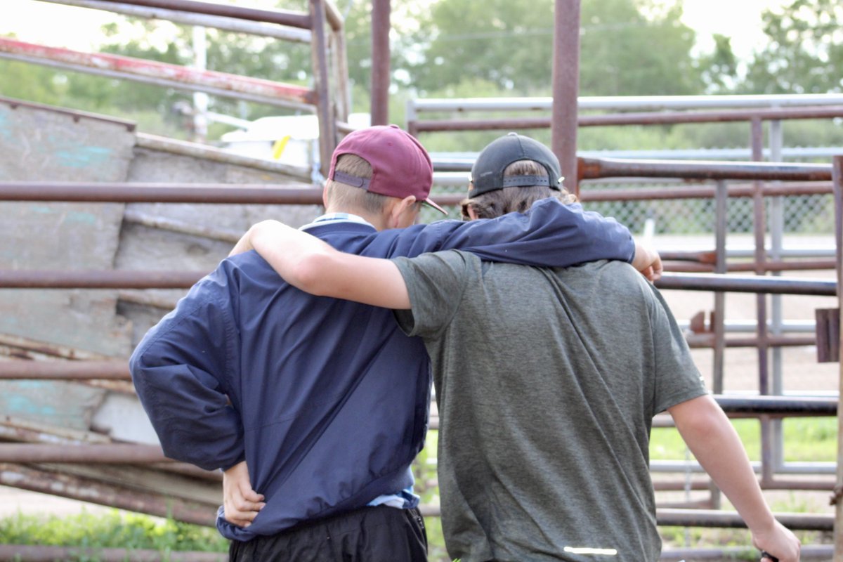 Juniors! Make sure you submit your achievements to be included in the Gelbvieh Guide by May 15! #Gelbvieh #Balancer