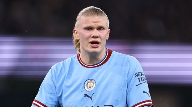 Mystery Football tweet media