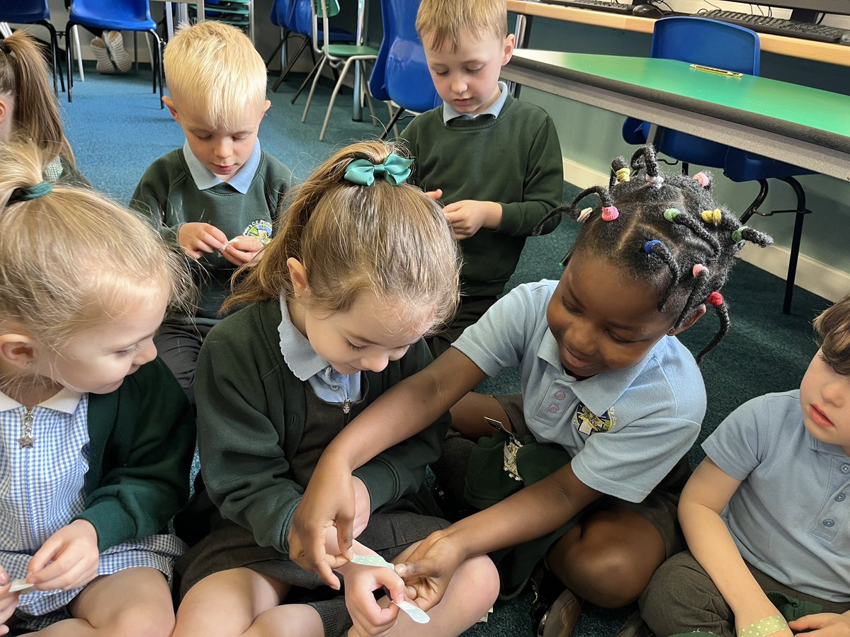 StYrbg's tweet photo. Reception loved becoming Mini First Aiders this morning @minifirstaiduk https://t.co/IuxB58iREE