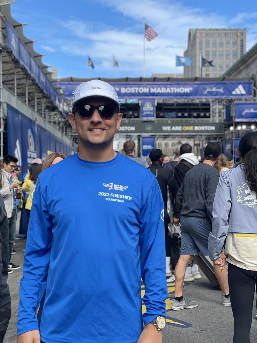 JamesAnthonyTx's tweet photo. Ran the @bostonmarathon in 2:55. Ready to run it back in 2024 with a sub 2:50 #Boston127 #oneBOSTON https://t.co/84H3szTYtK