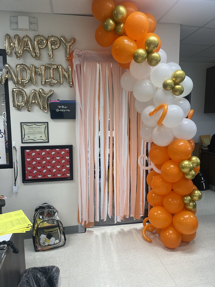 JenGarciaOMS's tweet photo. Happy Administrative professionals day to the one and only @AmandaBarron32 , thank you for being the most amazing sidekick and campus chaos coordinator!! We appreciate you and ALL YOU DO for O’Banion!! And the fact that you’re a UT fanatic..BONUS..hook ‘em 🙌🤘🏼!!💙🧡🦬 https://t.co/V4SoDDhBHN
