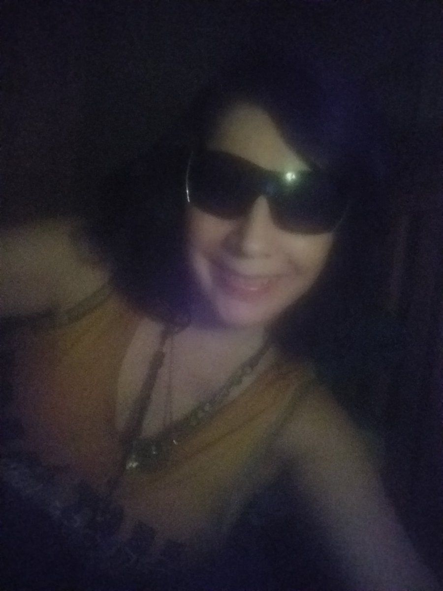 Bono66020372's tweet photo. #selfie in #bed. I'm nothing like #myrelatives + I #look & I #act more #irish than i do #english? I'm not #stiffupperlip, like to #makesomenoise! Back in #1994 i did a #liveinterview on #thejerryryanshow with #jerryryan #irishradio - about me being a #toplessandnudemodel & a #RC https://t.co/8oKFrvtiSB