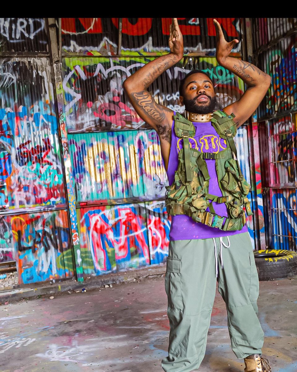 lul_georgeee's tweet image. Life itself is a series of attempts to accomplish specific projects.
For Lack of Better Words I Stand on BUSINESS.

Y’all May Know Me as 8 but In Omega land My Brothers Call Me UNTH1NQABLE Da SΘLΘ Dawg 🐶Ace/Tail/Rock 
PIMP DAWG 🐶
Aiyah Aiyah Aiyah ⚡️
#LongLiveDaBOOT
#THETATHETA