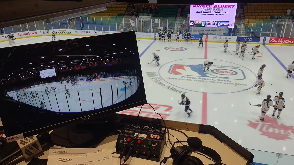 Drama starting to ramp up on Day 4 at the #EssoCup #CoupeEsso!

12:00 - @SubwaySelects (2-1) vs @FVRush_aaa (2-1)

3:30 - Étoiles de L-L (1-2) vs Stoney Creek (3-0)

7:00 - @PABears (0-3) vs @ReginaRebels (1-2)

Watch it on hockeycanada.ca, in partnership with @HNLiveCA!