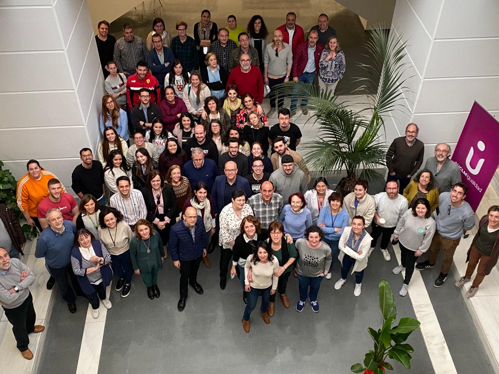 Ven... Queremos que seas uno de los nuestros.

#CyTAlimentosUCLM
#IngenieríaQuímicaUCLM
#QuímicasUCLM
👇
uclm.es/ciudad-real/qu…