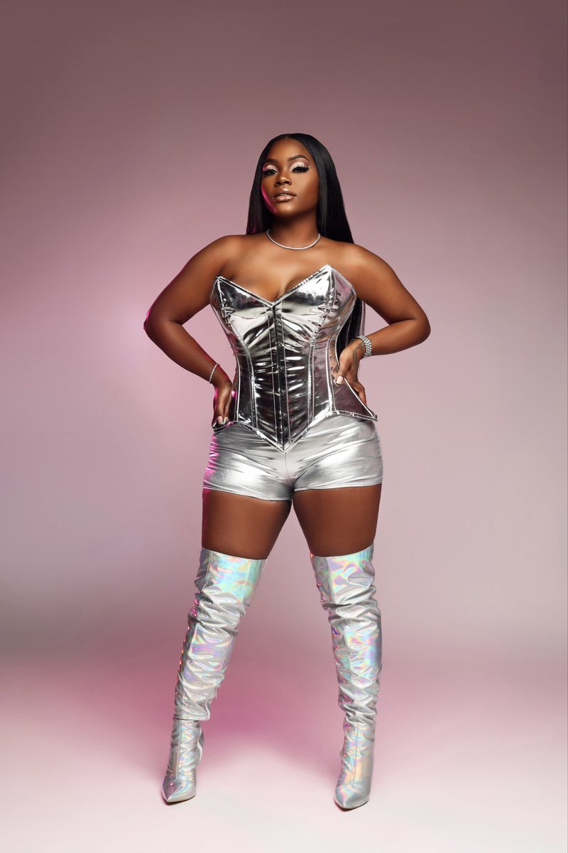 martaysha_'s tweet photo. LEVE 24 LOADING….🛸 https://t.co/sUSt40XvcV