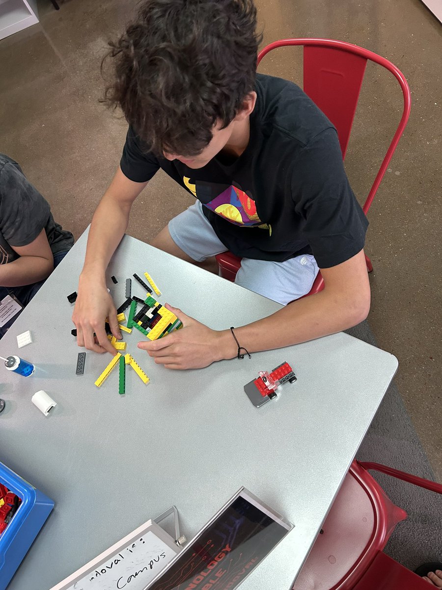 It is so great when students come in during lunch to build with the Legos!