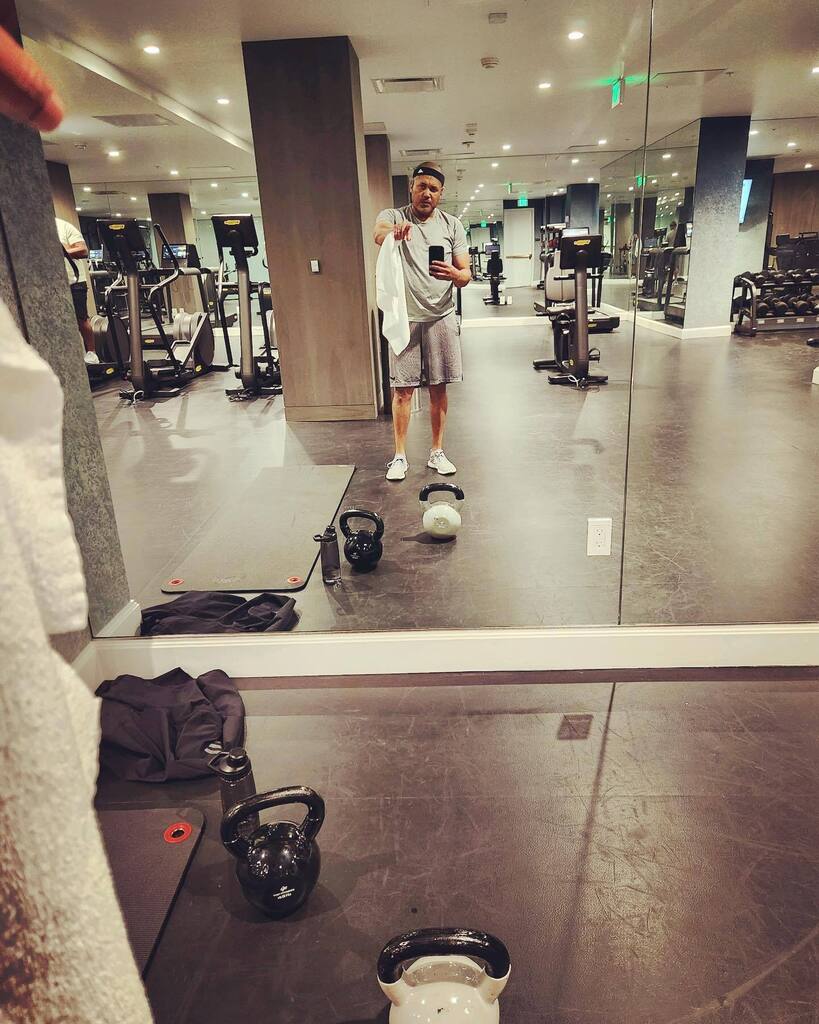 IronRootStudio's tweet photo. Clients sending photos of workouts while traveling…🥰 You can take the person out of the gym, but you can’t take the gym out of the person. Great job Stephen!! 💪😅🫵 #keepworkingout #justmove #vacationworkout https://t.co/8gUqAz1TIr https://t.co/CRKzdX7jEU