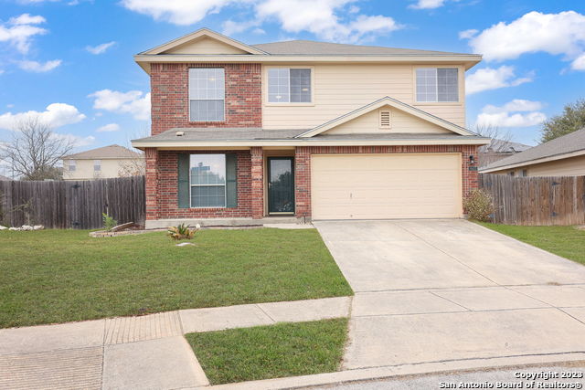 RealtorJillH's tweet photo. Charming 3 BD/ 3 BA in San Antonio has a lot to offer. Call/text/DM me for info.  https://t.co/0jtBfVcTQX https://t.co/R4TN05Deru