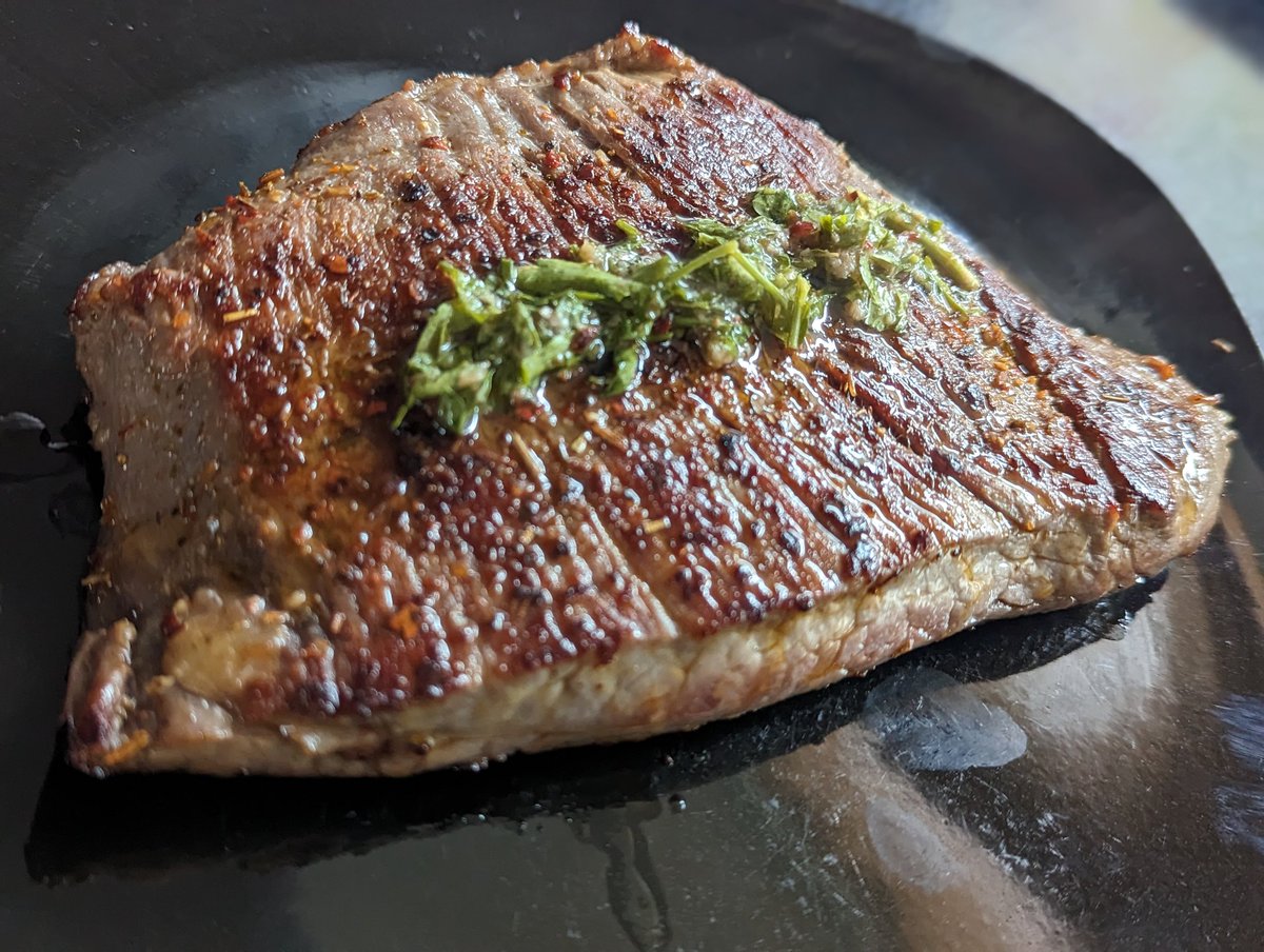 A ridiculously large, dry brined flank steak, cooked in beef tallow and topped with Chimichurri

#ketp #ketodiet #ketolifestyle #ketolife #ketofriendly #ketoliving #ketolicious #steak #chimichurri #carni #carnivore #carnivoreketo