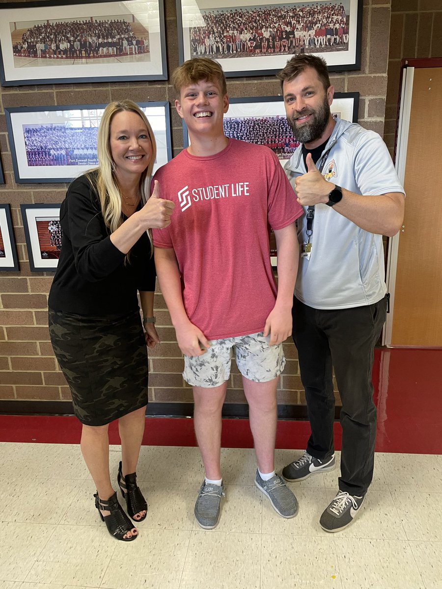 Atherton4Prez's tweet photo. @ZumSouth and @FZSouth2024.
Two legends walking among mere mortals. 
My name will be written on their ballots. It should be on your ballots too. #FZSelection23 https://t.co/12WZ83XVOY