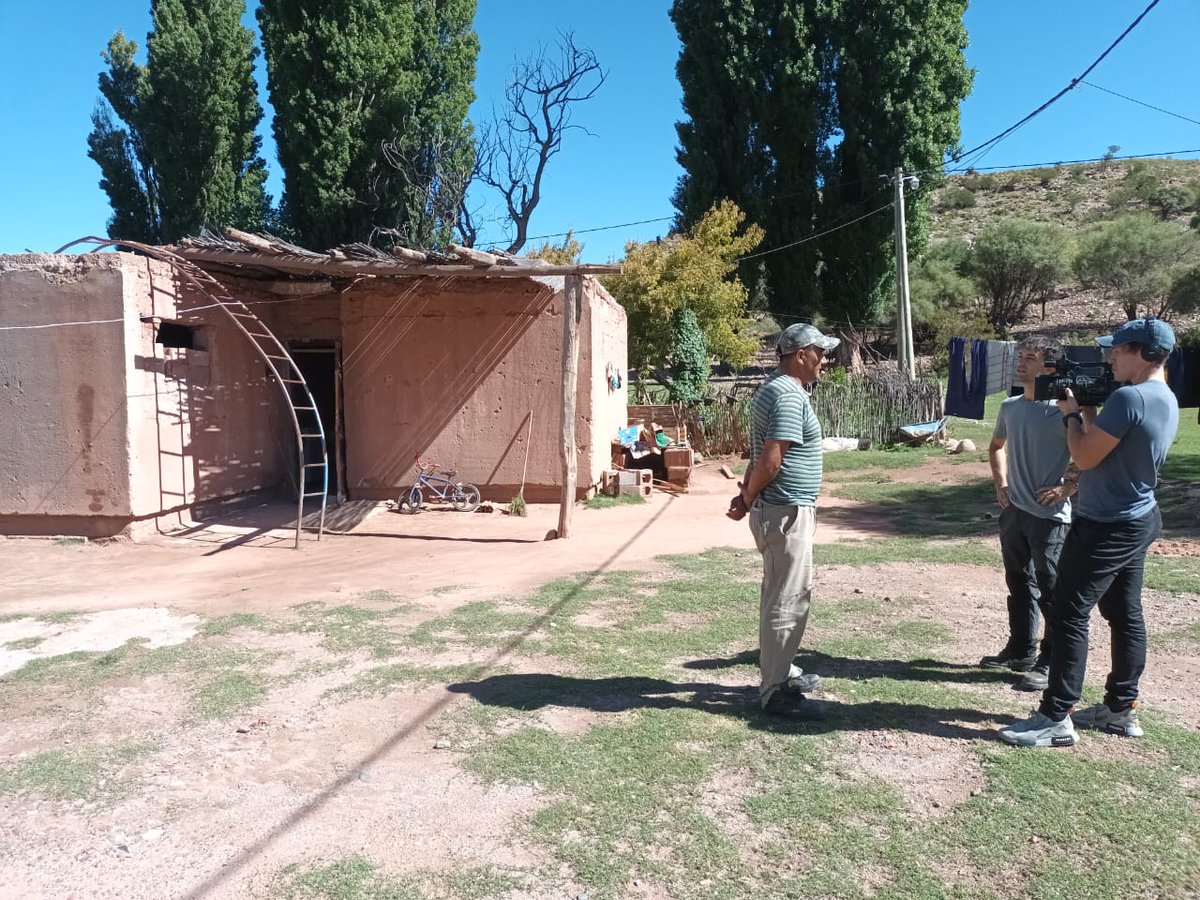 🟥#ENERGÍA A través de paneles solares, <a href="/peaenergialr/">peaenergia.lr</a> lleva energía eléctrica a los lugares más recónditos de La Rioja. Esta vez se instaló este sistema en la localidad de Casa Pintada, en el Valle del Bermejo. riojavirtual.com.ar/destacan-impac…
