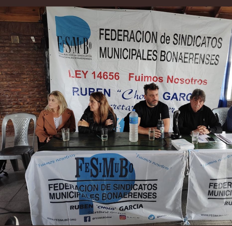 Bien representados todos! pero en especial nuestras compañeras de trabajo, por otra mujer que puede exponer la realidad diaria de las municipales en Bahía. La Sec. Gral Adjunta <a href="/LoreMalvar/">Lorena</a> en el plenario para discutir la situación actual de los Trabajadores junto a <a href="/Aguero_M_A/">Miguel A Agüero</a>