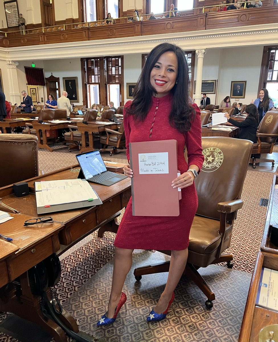 ClaudiaOrdazTX's tweet photo. #MadeinTexas overwhelmingly passed the Texas House today that creates a labeling standard when the majority of a product is made in Texas.

House Bill 2194 will positively impact our local economy and bring even more pride to our Texas made products! 🤠#YeeHaw #txlege https://t.co/hbaZmXwPUQ