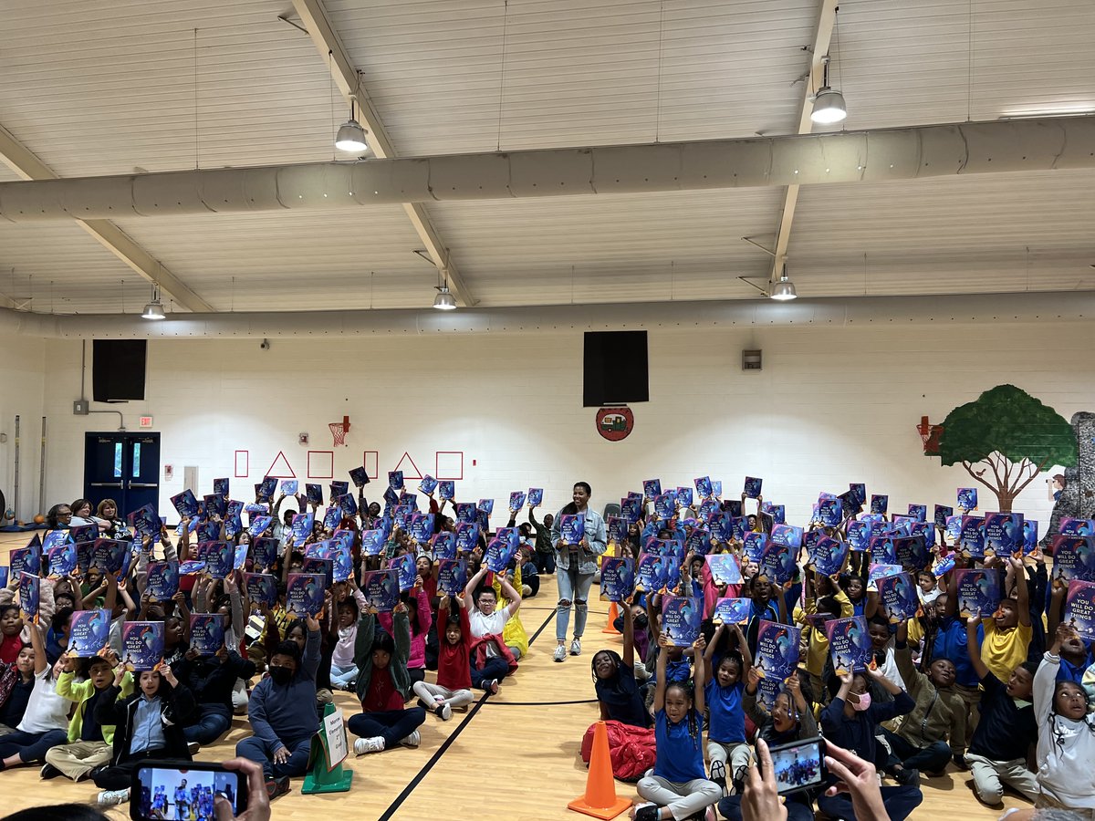 MorrowWildcats's tweet photo. Today we had the pleasure of having singer/author Amerie to visit with us &amp; Michelle Obama STEM Elementary to do a book read of her new book You Will Do Great Things. The students really enjoyed it. Every child received a autographed copy of the book. @CrystalHaines16 @FaamataF https://t.co/aUUIjmHKpt