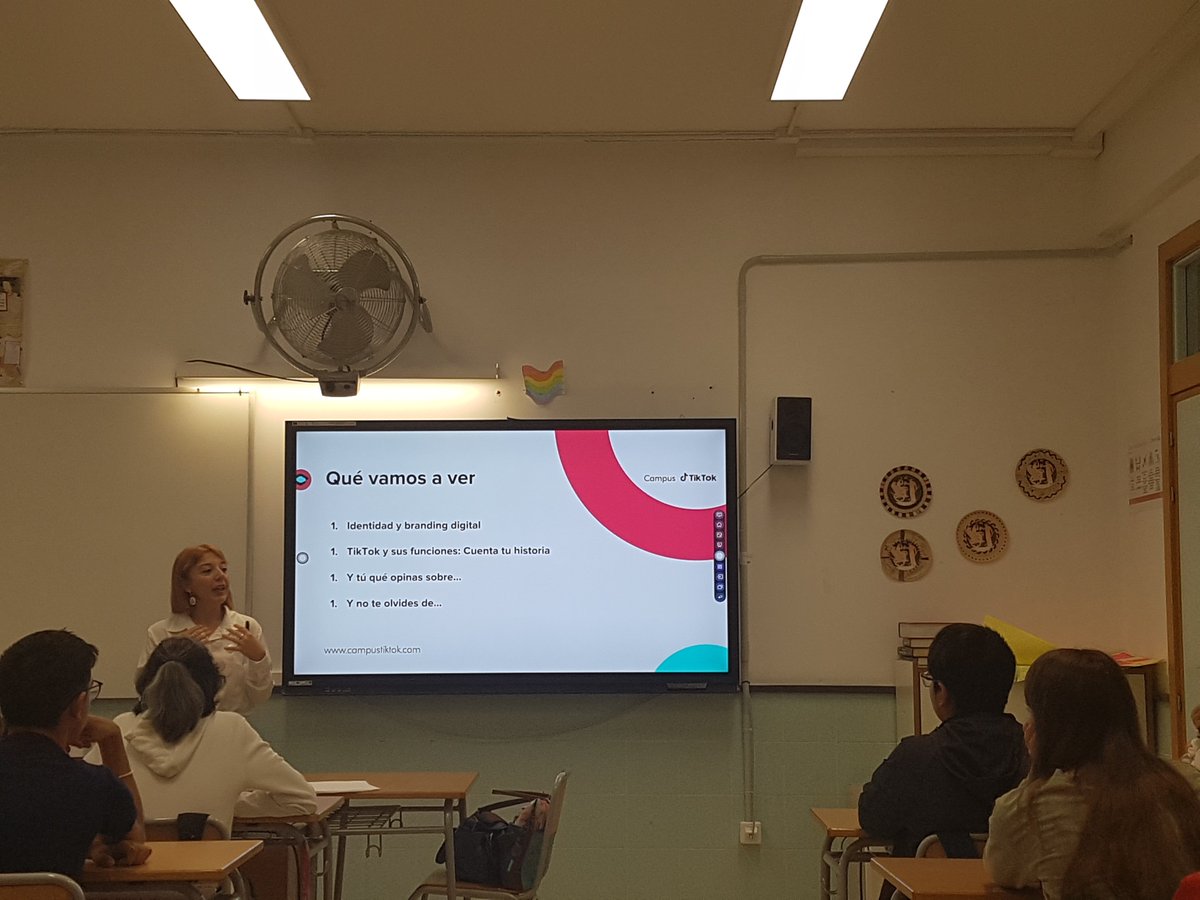 IES Font de Sant Lluís tweet media