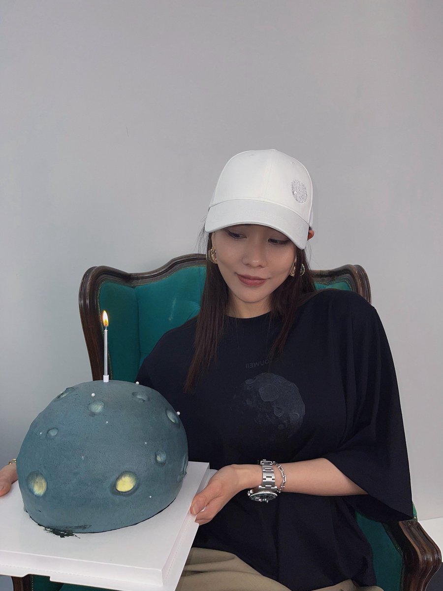 FeithfulF's tweet photo. ANOTHER YEAR WITH YOU, HAPPY BIRTHDAY FEI. 💗🎂
#FearlessFeiDay
#HappyFeiDay
#FelizCumpleañosFei
#王霏霏0427生日快乐
#王霏霏 #WangFeifei https://t.co/8oQbFdHNjf